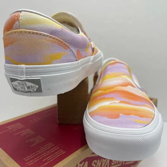 Vans WMNS Classic Slip-On
Festival Dream Multi Sneakers 
VN000BVZCYJ - Picture 8 of 16